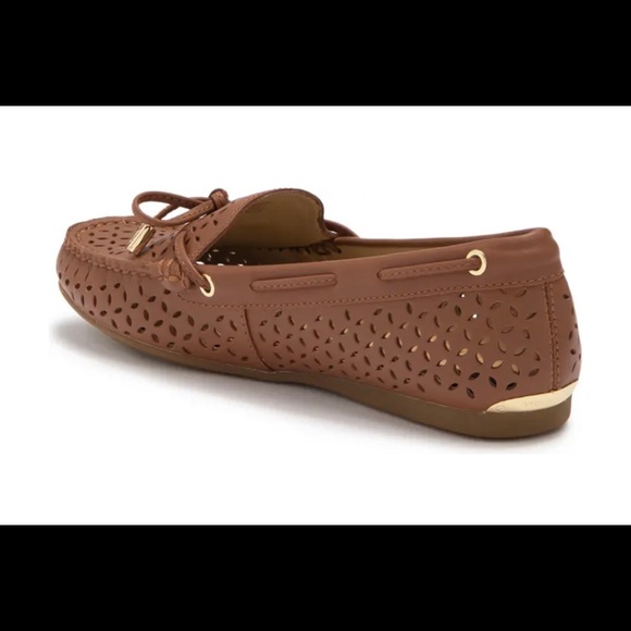 MICHAEL MICHAEL KORS Sutton Moc Toe Laser-Cut Loafer
8M - Picture 2 of 5